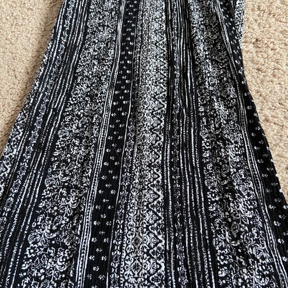 Flowy Pants - Picture 3 of 6